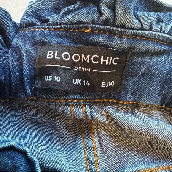 BloomChic Women's Denim Blue Shorts High Rise size 10 Cuffed - Picture 3 of 6